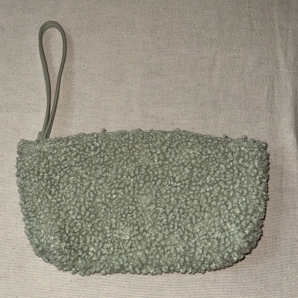 Universal Thread Pouch - Picture 2 of 2